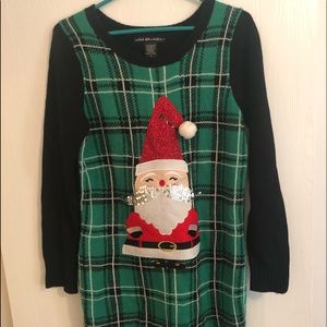 Long “ugly?” Christmas sweater size small